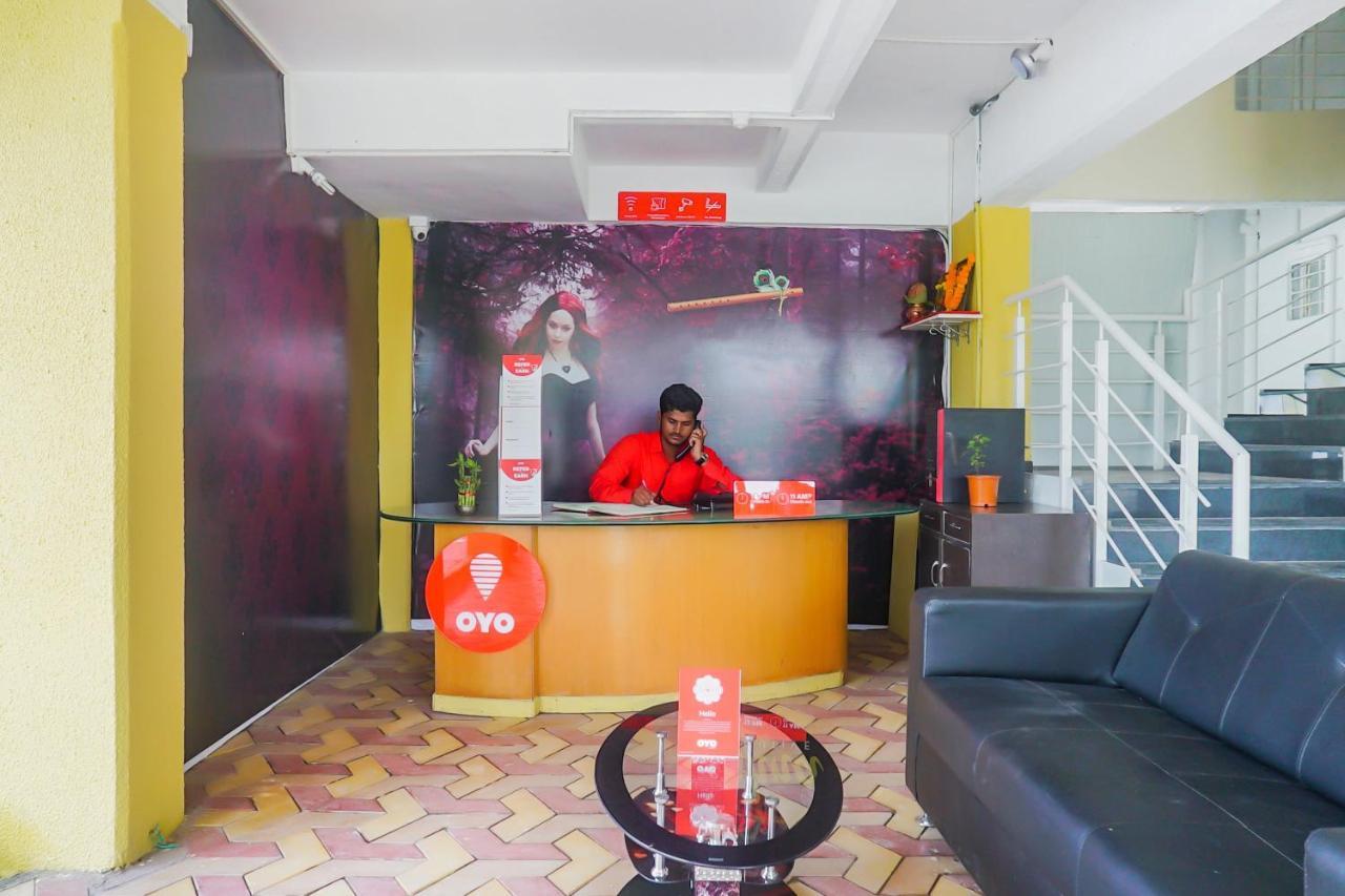Hotel Oyo 16007 Sk Executive Yerandwane Zewnętrze zdjęcie