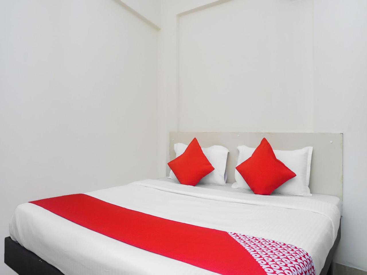 Hotel Oyo 16007 Sk Executive Yerandwane Zewnętrze zdjęcie